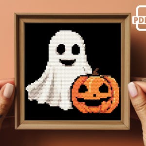 Einfaches kleines Halloween-Geist mit Kürbis Kreuzstichmuster | süße gruselige Herbstgeisterschablone | Anfänger Kreuzstich