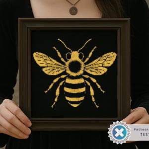 Motif abeille vintage doré au point de croix PDF | Cadeau gothique pour carte de points gothiques en X | Tableau gothique des abeilles | Numérique Halloween | Moderne Facile