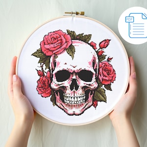 Teschio e rose - Schema punto croce