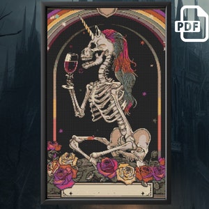Wzór haftu krzyżykowego: Gotycki szkielet jednorożca: Makabryczne Halloween (PDF)