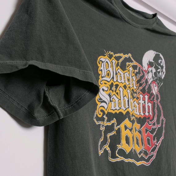 Black Sabbath Band Tee 666 Skull Lightning Bolts Ozzy