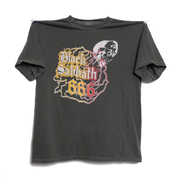 Black Sabbath Band Tee 666 Skull Lightning Bolts Ozzy