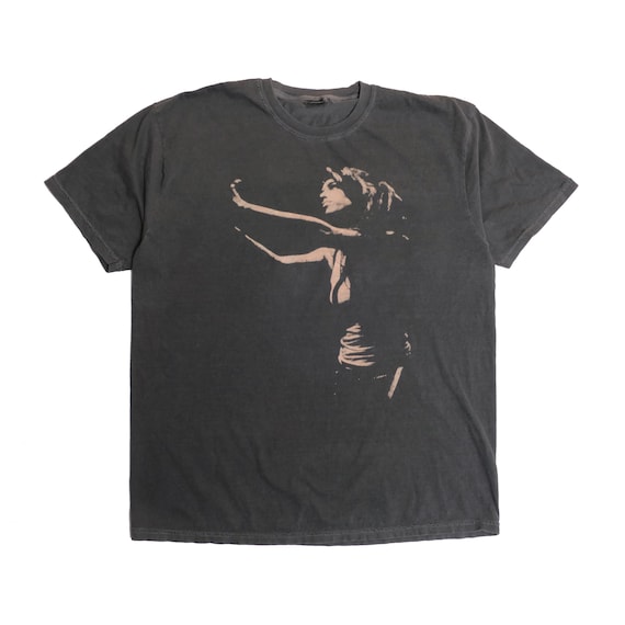 Amy Back To Black Tee Ultra Faded Pop Rock Rehab 23 Club Halloween Costume Tour Gift Singer Band Shirt Heavyweight Cotton - XL
