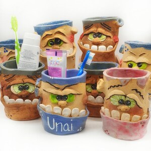 Porta cepillos "MONSTERTOOTH"