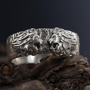 Sterling Silver Celtic Two Lion Band Ring, Wild Lion Mens Ring, Leo Astrology Band Ring, Men Wedding Band, Zodiac Ring, Men's Silver Jewelry
