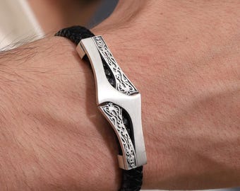 メンズミニマリストシルバーカフブレスレット、男性用オープンバングル