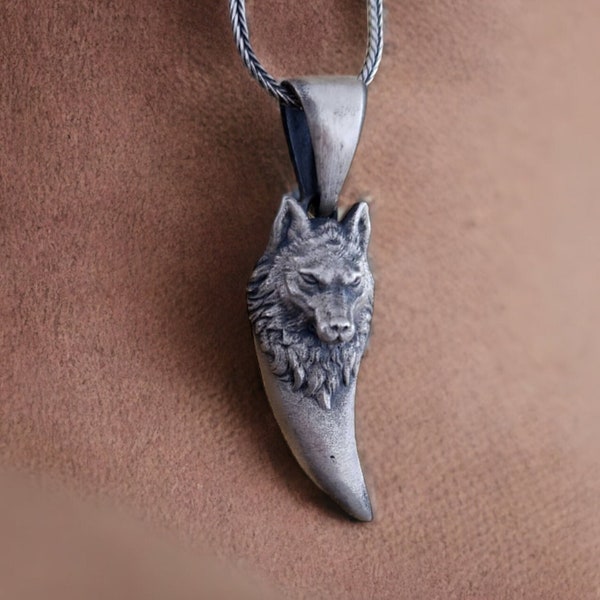 Silver Wolf Tooth Necklace, Wolf Head on Wolf Tooth Necklace, Animal Teeth Necklace, Nordic Wolf Tooth Pendant, Viking Necklace