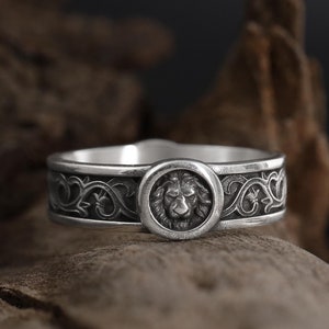 Lion Band Ring, Sterling Silver Leo Engagement Ring, Horoscope Jewelry, Unique Ring for Man, Stackable Silver Leo Promise Ring, Gift for Him