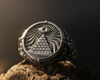 Anillo del Ojo que todo lo ve hecho a mano: anillo piramidal Illuminati, anillo con símbolo masónico, joyería esotérica masónica.