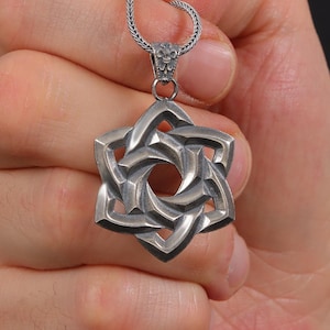 Collar con nudo celta chapado en oro y negro, colgante de triquetra, collar con nudo de la trinidad, joyería con nudo celta, dije de triple nudo irlandés