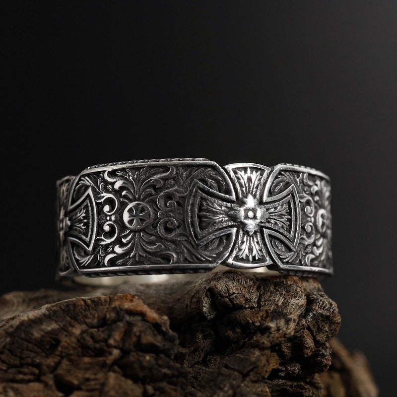 Wide Knight Etsy UK