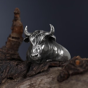 Anillo de toro Tauro del zodíaco, joyería con cabeza de toro en 3D, anillo de búfalo grande, anillo de regalo de plata para hombre, anillo del zodíaco para hombres, joyería con toro enojado