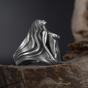Woman Body Ring, Oxidized Silver Ring, Women Figure Silver Ring, Naked Woman Body Silhouette Ring, Naughty Jewelry Gift, Goddess Ring