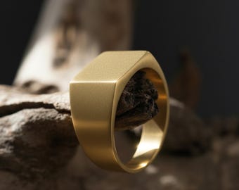 14K Solid Gold Signet Ring: Minimalist Gold Ring, Square Top Pinky Ring, Sleek Cocktail Ring