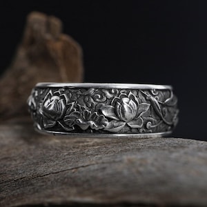Japanese Lotus Flower Ring, Lotus Flower Kanji Men Ring, Spiritual Jewelry for Men, Unique Botanical Band,  Nature-Inspired Wedding Ring