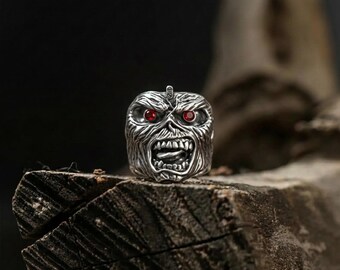 Rote Augen Iron Maiden Ring: Sterling Silber Schmuck, Gothic Biker Ring, The Trooper Ring