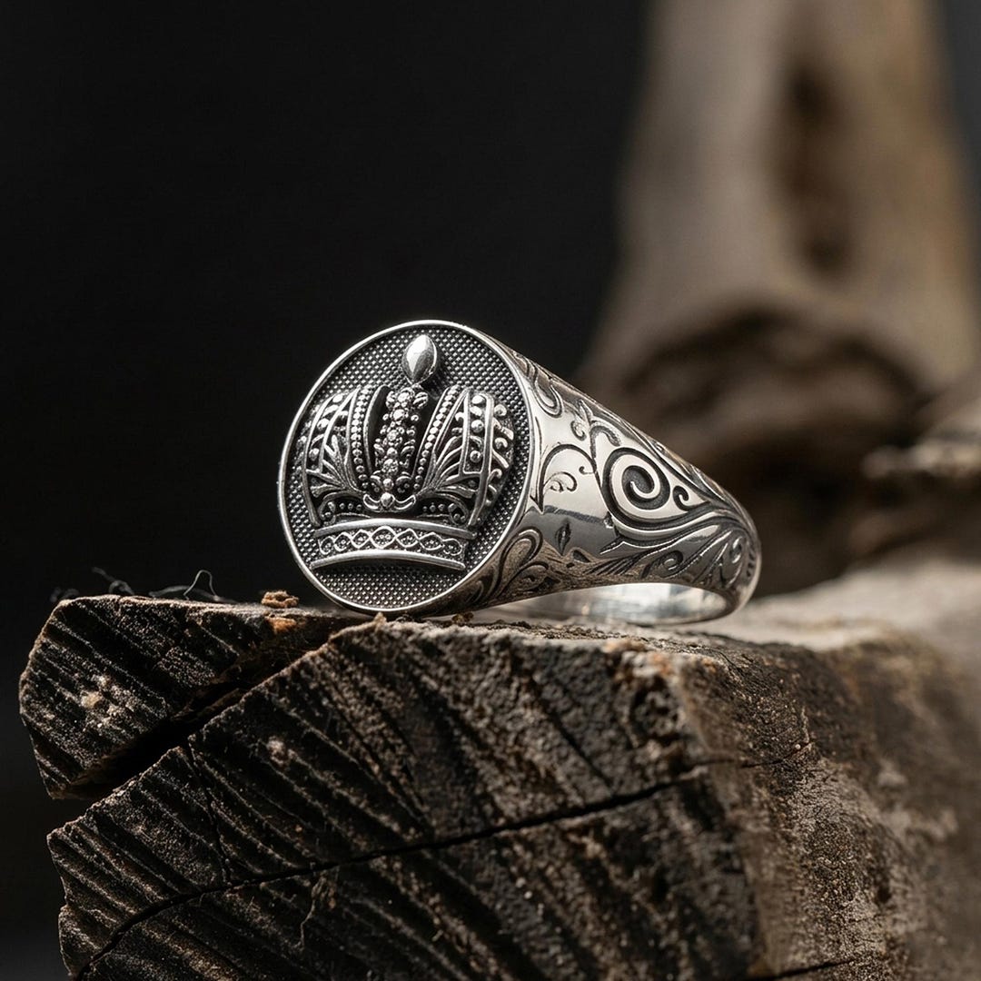Silver King Crown Signet Ring for Men: Royal Crest Regal Statement