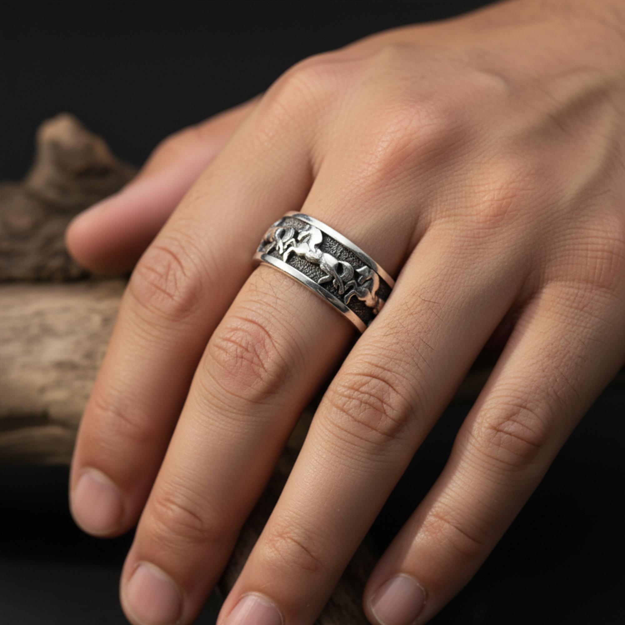 スターリングシルバーの馬の結婚指輪、男性用ランニングホースバンド