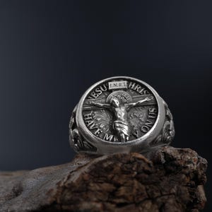 Silver Crucifix Men Signet Ring, Crucifixion Jewelry,  Religious Jesus Ring for Men, Unique Christian Gift, Inri Signet Ring, Spiritual Ring