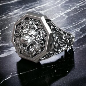 Men Signet Lion Head Ring, Leo Zodiac Ring, Unique Ring for Man, Animal Signet Ring, Astrology Signet Ring, Victorian Men Ring image 4