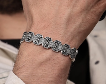 Heavy Sterling Silver Gothic Bracelet: Vintage Chain for Men