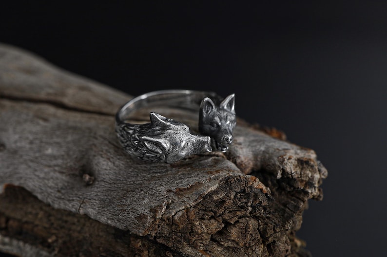 Kissing dogs ring, dog lover inspired animal jewelry, symbolic friendship statement band, and handcrafted cute accessory designed for those who are drawn to love, loyalty, and emotional connection. This charming ring features two detailed dog figures in a kissing pose, creating a heartwarming and playful design that represents affection, companionship, and unconditional love.