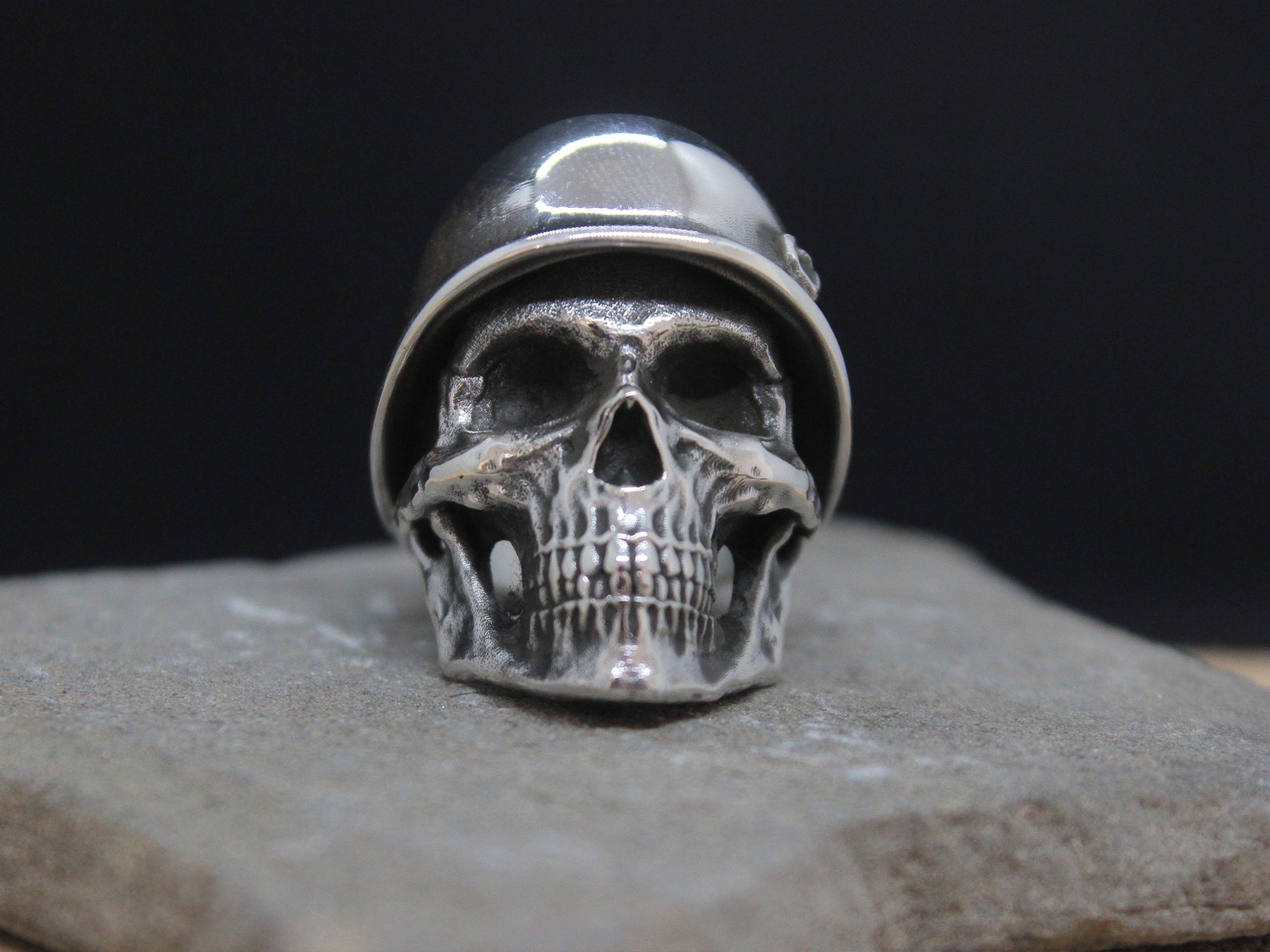 Rock Officer Skull Ring