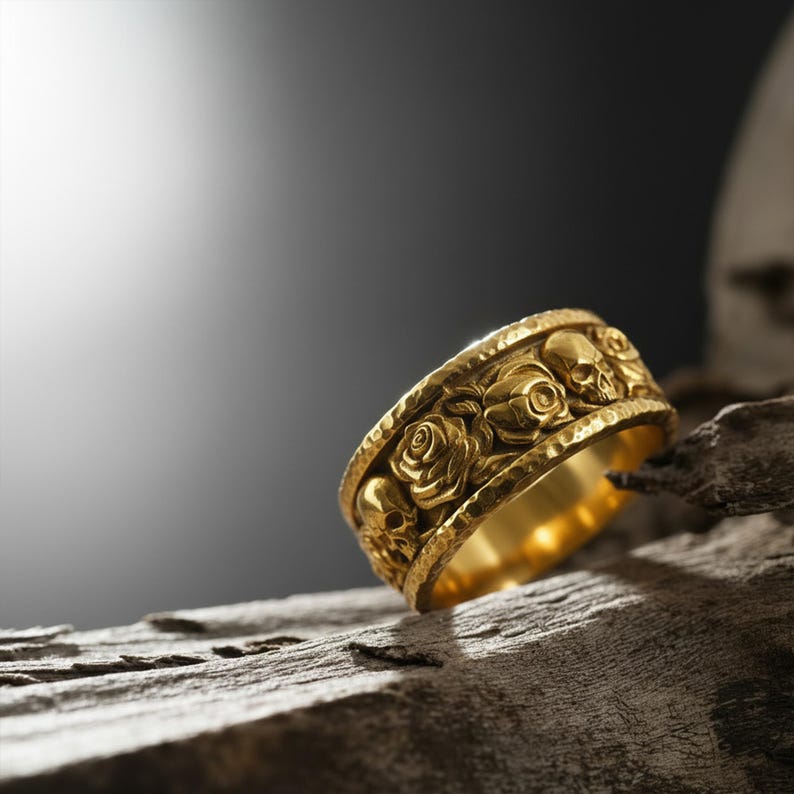 blumigen Schädel Ehering: Rose und Schädel-Band-Ring, Gothic Hochzeit für Ihn, Rosen der Ewigkeit Ring Yellow Gold