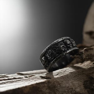 blumigen Schädel Ehering: Rose und Schädel-Band-Ring, Gothic Hochzeit für Ihn, Rosen der Ewigkeit Ring rhodium plated
