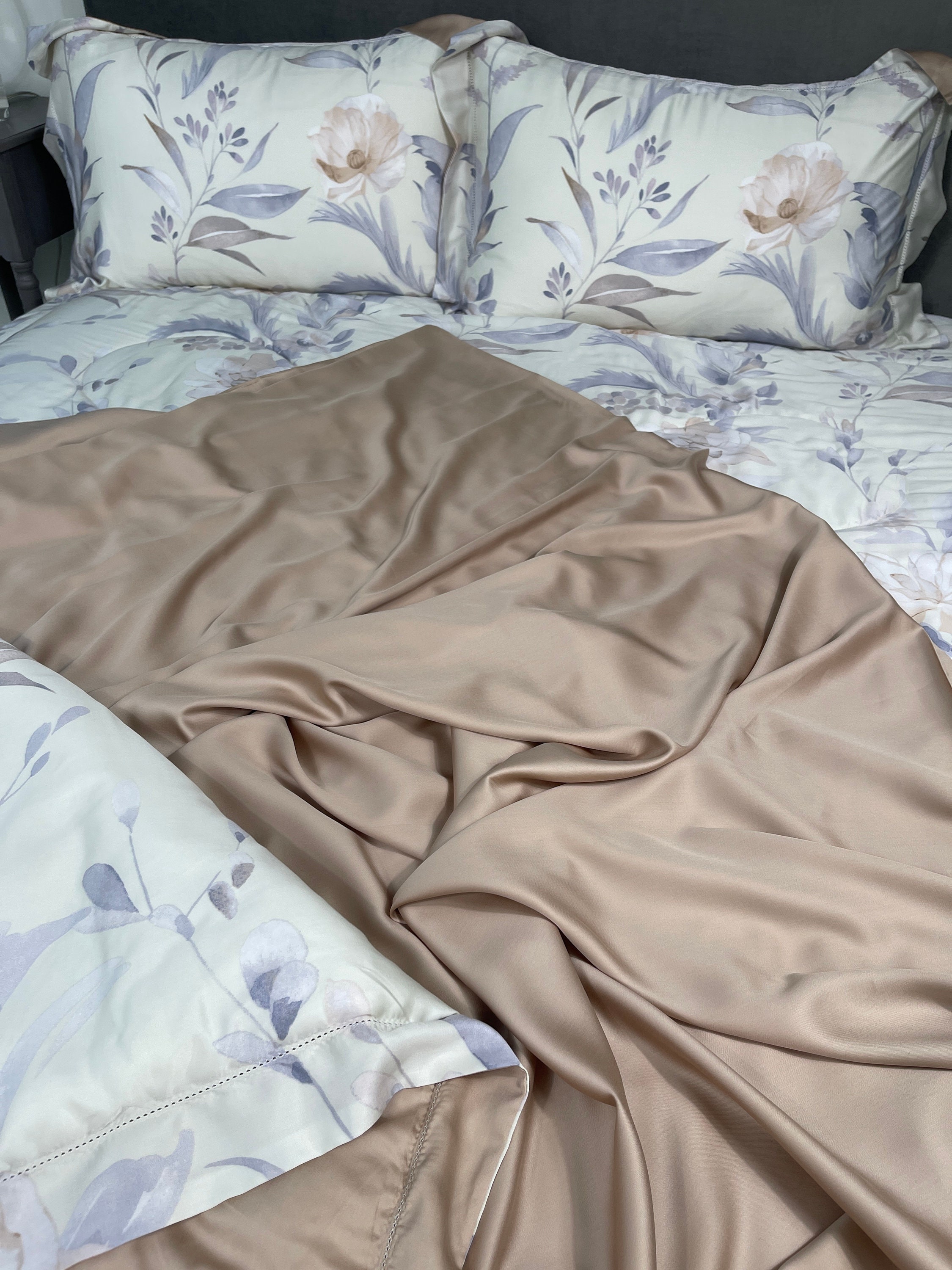 Simple Floral Botanical Bedding Set Queen Quilt Comforter Set, Tencel ...