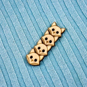 Gravierte Fuchsknöpfe | Holztier-Häkelzubehör für Kinderkleidung | Scrapbook Bastelbedarf | 15 mm Natur-Knöpfe zum annähen