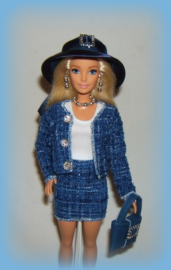 Poupée Barbie Collection Marquise 4 Par Mattel - État Comme Neuf