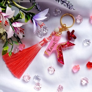 Custom Initial Resin Keychain: Personalized Glitter Name Keyring