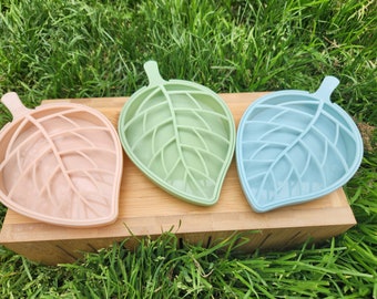 Leaf soap holder