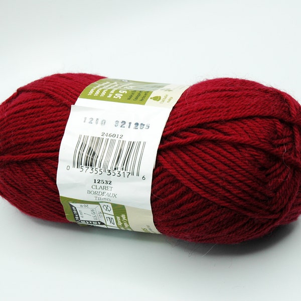 Classic Wool DK Superwash a wonderful easy care yarn at a great price point! Made in Turkey.