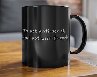 Tazza divertente da ingegnere informatico: "Non facile da usare" Tazza lucida da 11 once