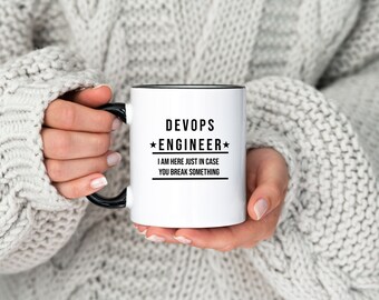 DevOps Engineer Kaffeetasse: Geschenk für Programmierer