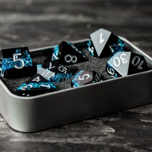 Black 7 Dice Set in Metal Case, RPG Dice, Crystal dice set, Polyhedral Dice Set, Sharp Edge Dice Set, Resin dice Roleplaying games