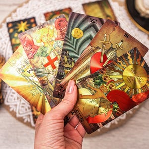 Mazzo di tarocchi in lamina d'oro, carte dei tarocchi con guida, set regalo di tarocchi tradizionali, mazzo di tarocchi vintage, tarocchi per principianti che predicono il futuro, tarocchi classici