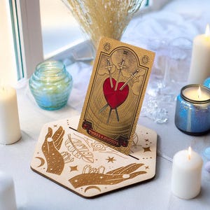 Tarot Kartenhalter, Orakel Kartenständer, Tarot Altar Ständer, Affirmation Kartenhalter, Einzelkartenständer, Holz Tarot Kartenständer in Sechseckform