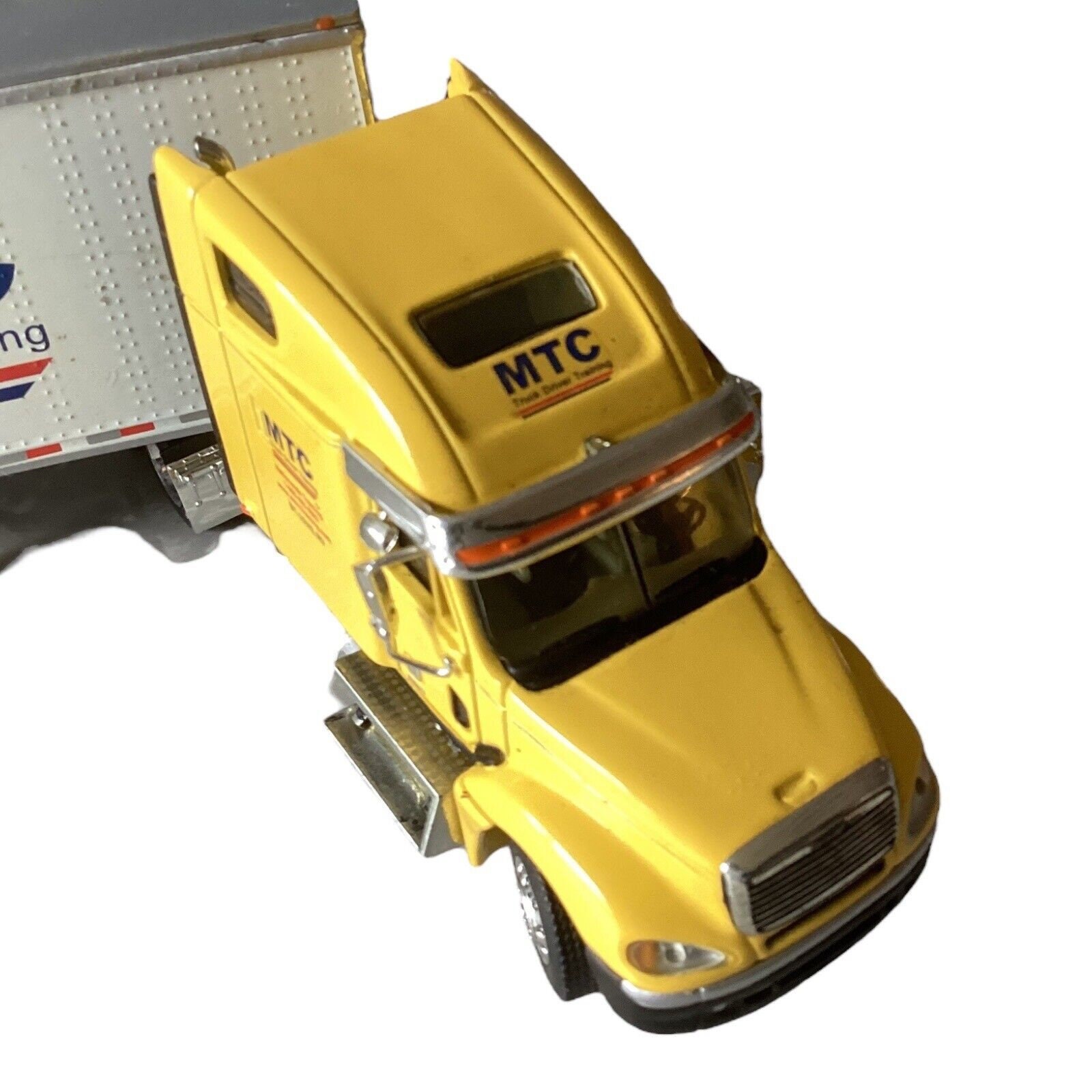 Diecast Promotions Tractor Trailer 1/64 Series III MTC Trucking