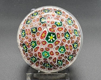 Fermacarte vintage in vetro di Murano Millefiori con steli floreali su base verde | Vetro artistico italiano, decorazione di metà secolo