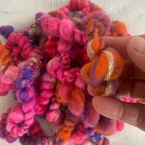 Filato artistico arrotolato filato a mano