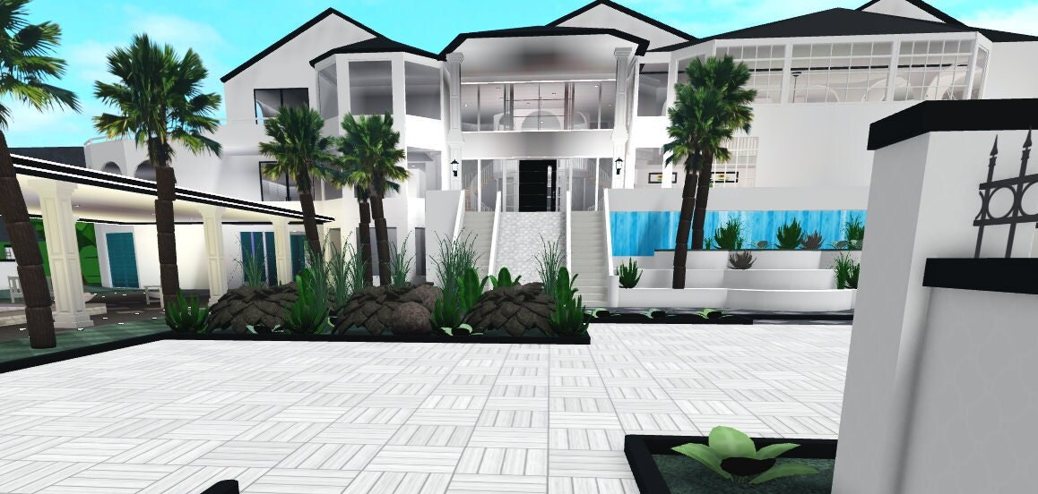 Bloxburg Blush Roleplay Mansion (Exterior Only) 3 BloxburgDesigns