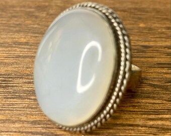 Vintage Sterling White Chalcedony with Braided Bezel ~ Size 7