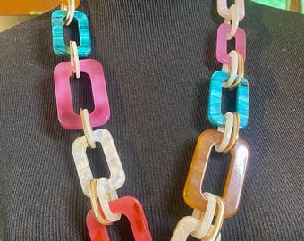 Vintage Lucite Chinky Chain Necklace