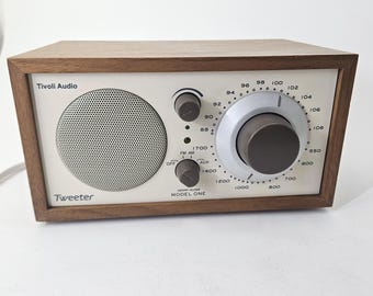 Tivoli Audio Radio Model One AM FM Henry Kloss Table Classic Walnut Beige