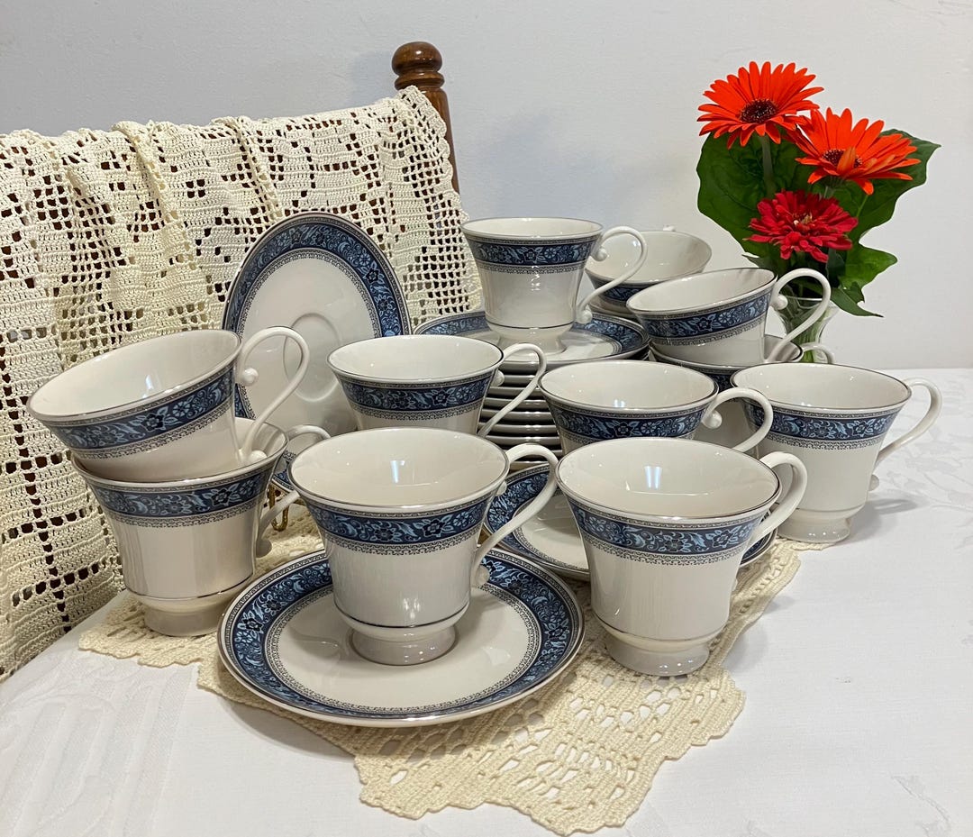 Vintage 1978 Pickard Bone China Cup Saucer Set 0512B