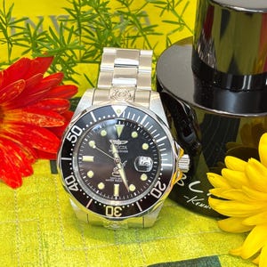 Invicta Men’s Automatic Grand Pro Diver Model 3044 Watch, Black Dial, Stainless Steel Bracelet