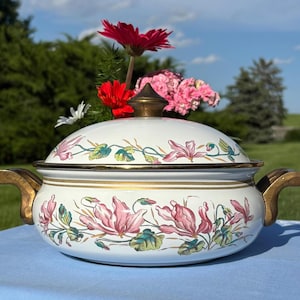 Vintage 1980s Fissler ASTA Enamelware and Brass Pink Violetta Floral Dutch Oven with Dome Lid - 8 1/2” Diameter - Made in Germany